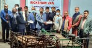 দরিদ্র দিনমজুরদের মধ্যে রোটারি ক্লাব অব সিলেট প্রাইড’র ভ্যানগাড়ী প্রদান
