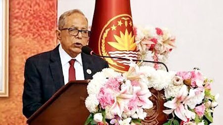 জনগণের টাকায় আমাদের সংসার চলে : ডিসিদের রাষ্ট্রপতি