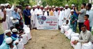 সুনামগঞ্জের বন্যার্ত মানুষের মাঝে শাহীনূর পাশা চৌধুরীর ত্রাণ বিতরণ