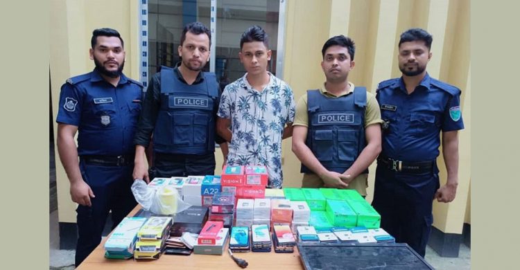 বিয়ানীবাজারে সাড়ে ৪ লাখ টাকা মূল্যমানের মোবাইল উদ্ধার