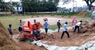 জগন্নাথপুরে ধান গোলায় তুলতে ব্যস্ত কৃষক-কৃষাণীরা
