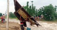 বিশ্বম্ভরপুরে পাহাড়ি ঢলে ভাঙছে বাড়ি, ডুবছে ফসল
