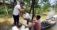 বন্যার্তদের হাতে হাতে ত্রাণ পৌঁছে দিচ্ছে ‘ফেয়ার ফেইস জগন্নাথপুর’