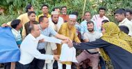 গোয়াইনঘাটে বন্যার্তদের হাকিম চৌধুরীর ত্রাণ বিতরণ
