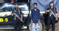 কলেজ ছাত্রীর সামনে অশ্লীল আচরণ: যুবক আটক