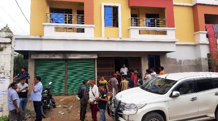 প্রবাসী বাবা-ছেলের মৃত্যু: যেসব বিষয় মাথায় রেখে এগোচ্ছে তদন্ত