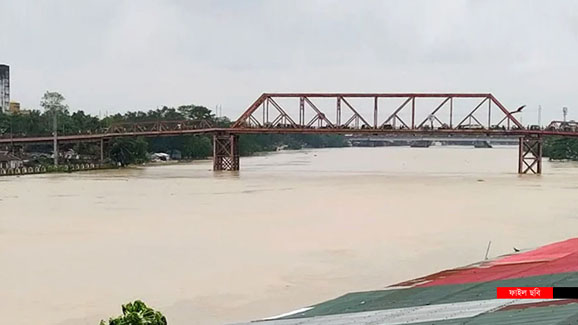 দীর্ঘ থেকে দীর্ঘতর বন্যা: সুরমা-কুশিয়ারার ৫ পয়েন্ট বিদসীমার উপরে