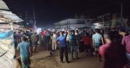 লামাকাজিতে টোলের টাকা নিয়ে দুই গ্রামবাসীর সংঘর্ষে ওসিসহ অর্ধশতাধিক আহত