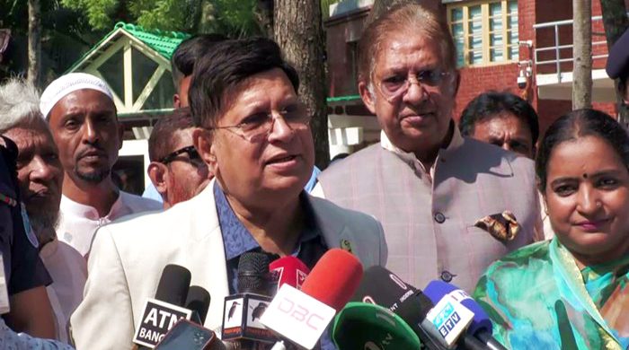 সাংবা‌দিকদের  দুর্বলতা আছে, এদের পরিপক্কতা দরকার: পররাষ্ট্রমন্ত্রী