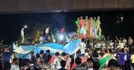আর্জেন্টিনার খেলা দেখতে ঢাবি ক্যাম্পাসে হাজারো মানুষের সমাগম