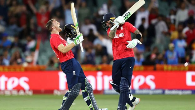 হেলস-বাটলার ঝড়ে উড়ে গেল ভারত : বিশ্বকাপের ফাইনালে ইংল্যান্ড