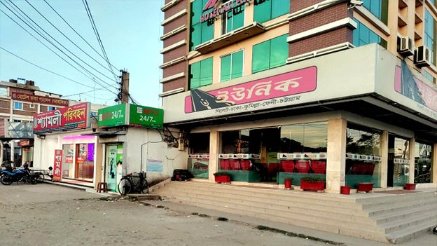সিলেট থেকে ঢাকামুখী বাসের যাত্রী কমে অর্ধেক : হয়রানির অভিযোগ