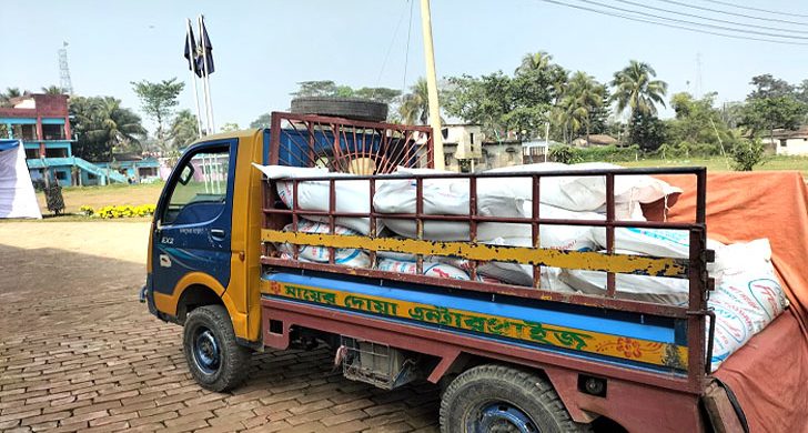 দেশি মোড়কে ভারতীয় চিনি : র‍্যাবের জালে আটক ২